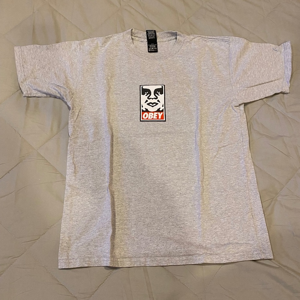 Obey t-shirt
